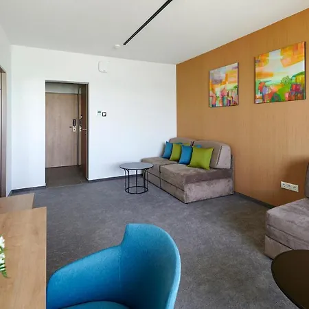 Hotel Otp 3*